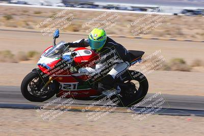 media/Dec-10-2023-SoCal Trackdays (Sun) [[0ce70f5433]]/Turn 9 Inside Set 2 (1115am)/